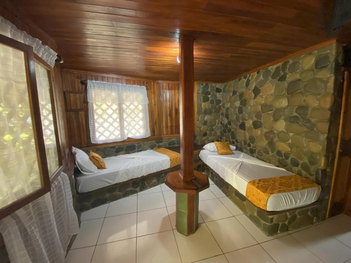 Bungalows Malu Cahuita Exteriör bild